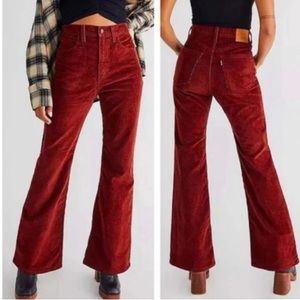 Levi’s high rise ribcage flare pants Rust Orange  size 25